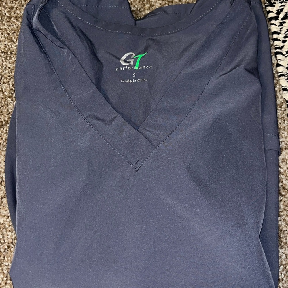 GT Small Scrub Top